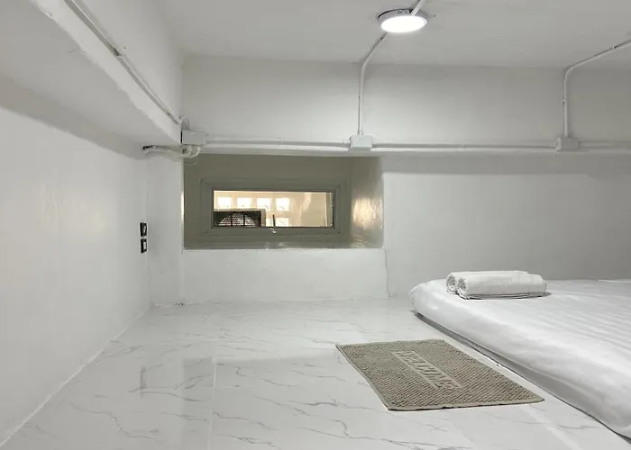Apartment Megun Capsule 150 Cm