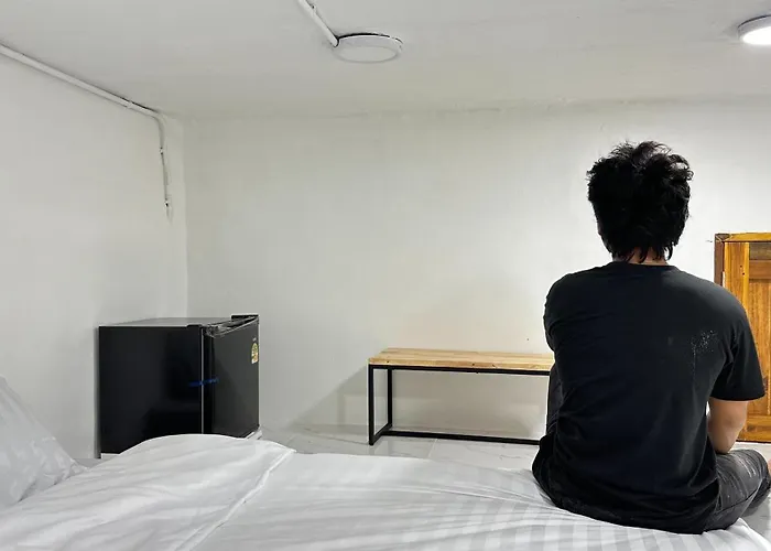 Megun Capsule 150 Cm Bangkok